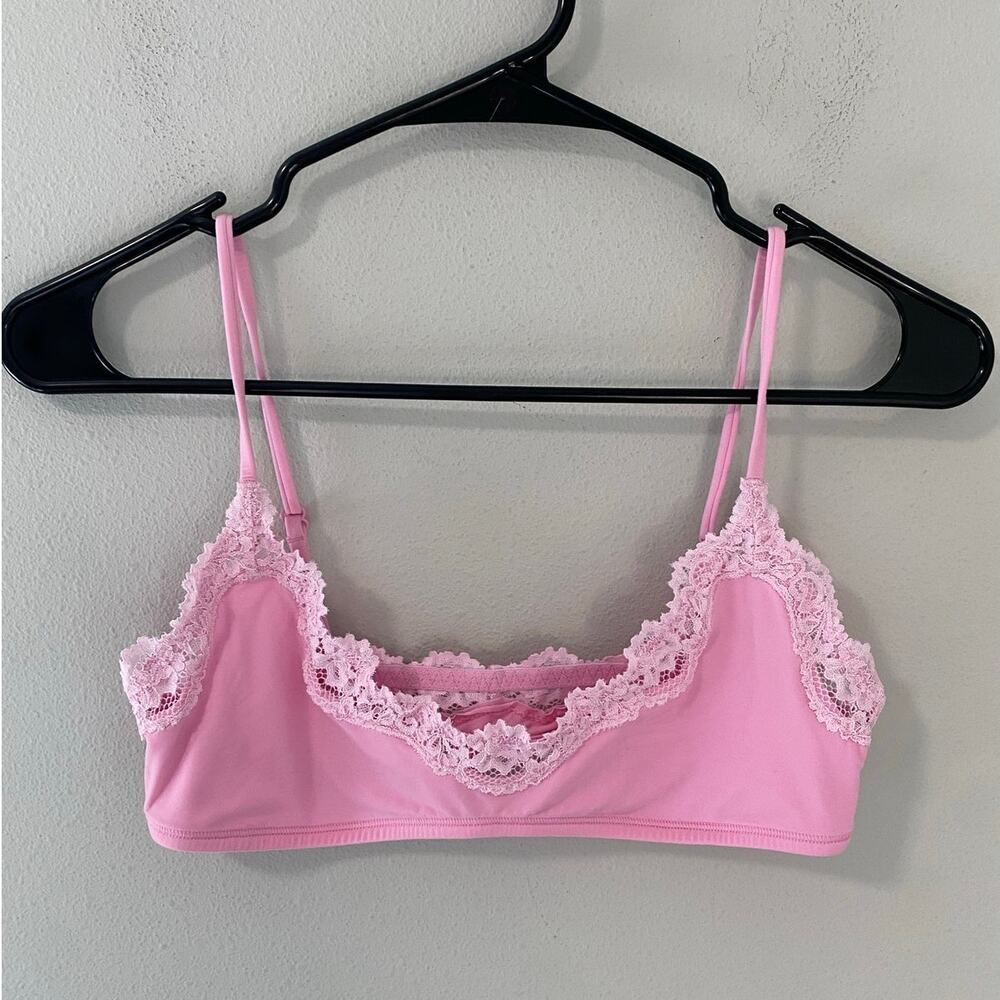 SKIMS Lace Scoop Bralette Pink Women’s Size M